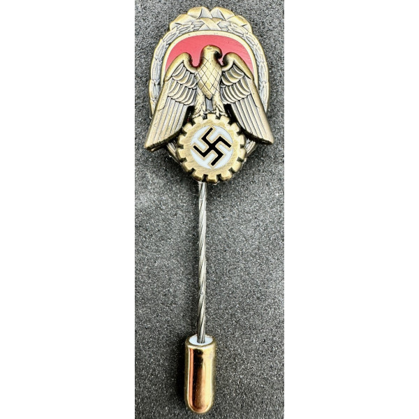 Stickpin Pioneer of Labour Badge