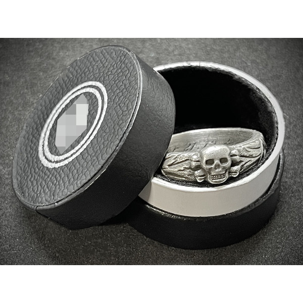 Presentation Case for Totenkopfring 2