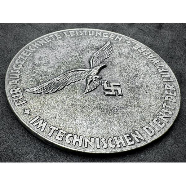 Medaglia per Meriti Eccezionali nel Servizio Tecnico della Luftwaffe