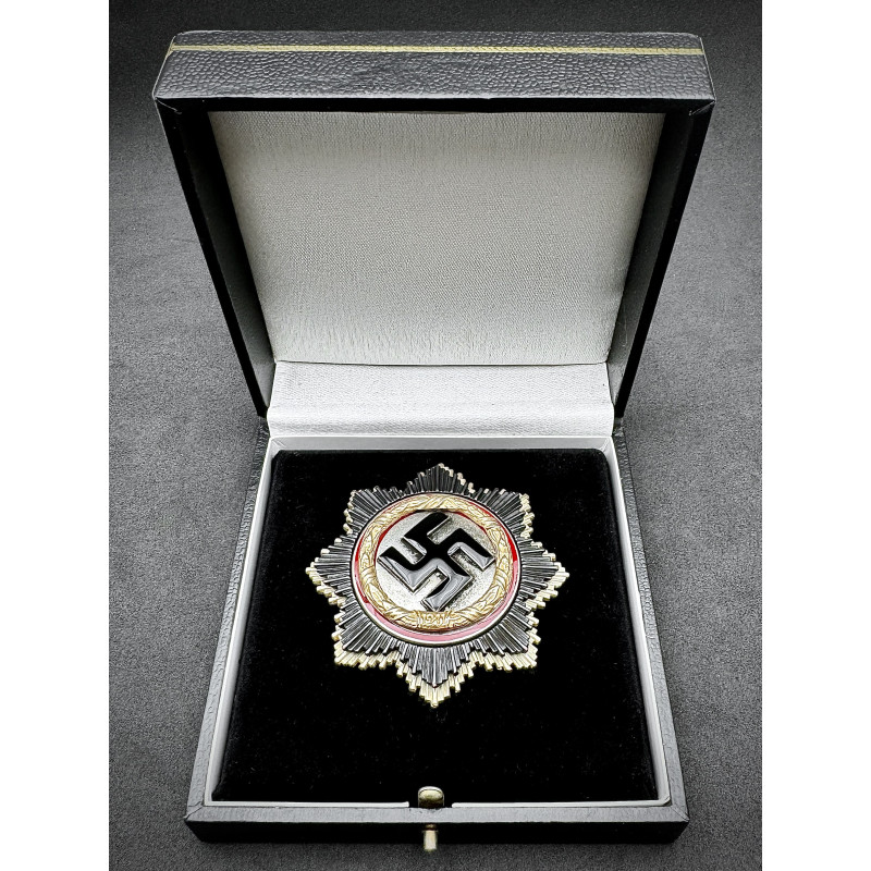 -Case for German Cross (Medal not included)