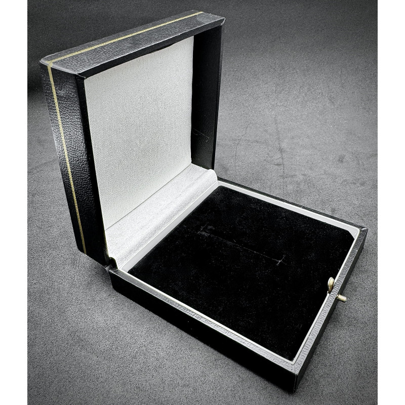 -Case for German Cross (Medal not included)