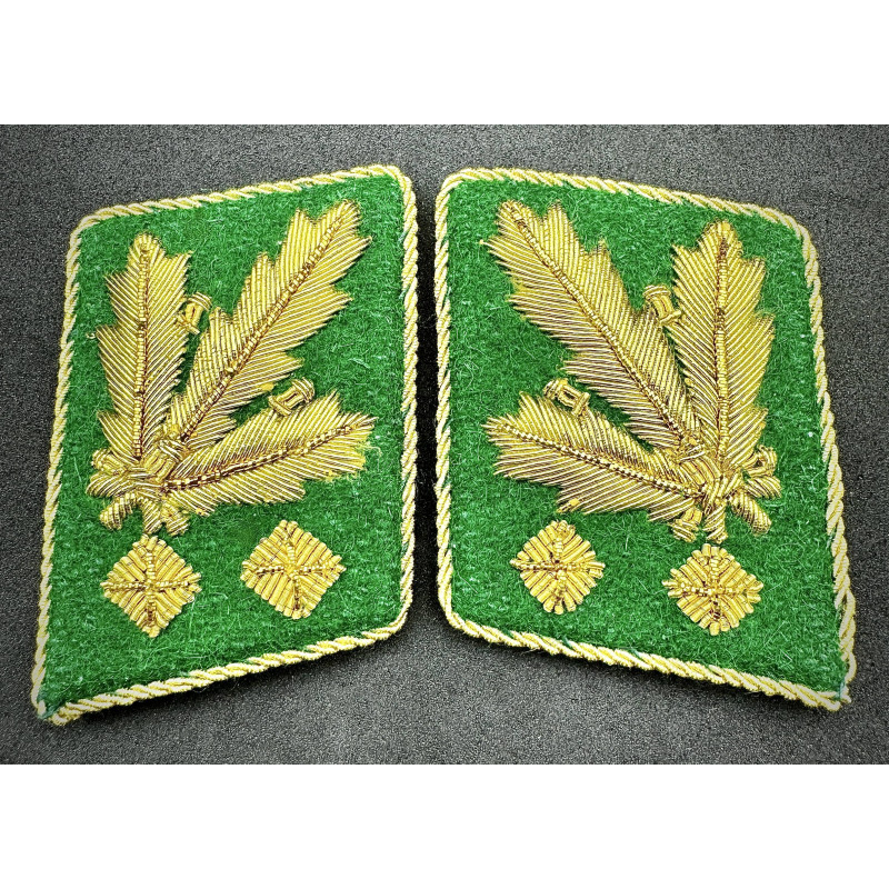 Mostrine Polizei - General