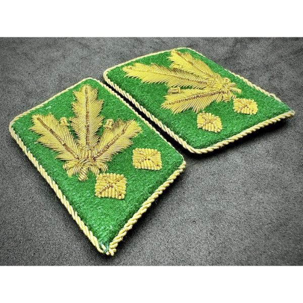 Mostrine Polizei - General