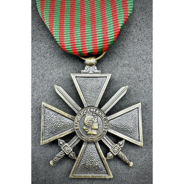 Kriegskreuz (Croix de Guerre) 1939-1945