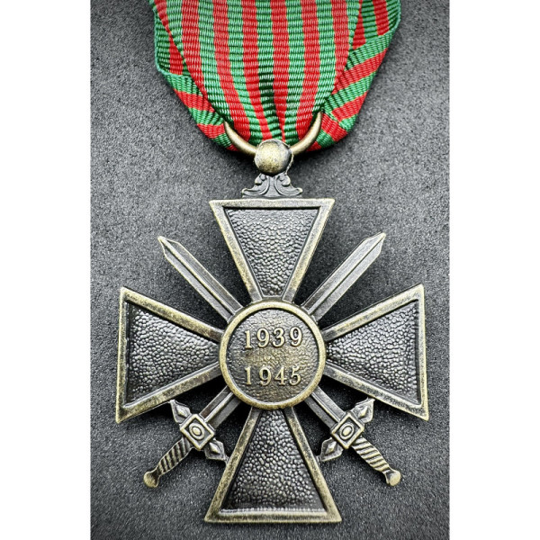 Cross of War (Croix de Guerre) 1939-1945