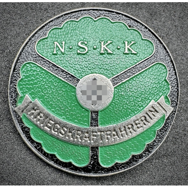 NSKK Kriegskraftfahrerin (female driver) Badge 4th Class 2