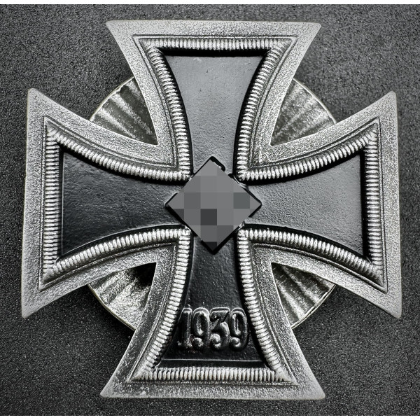 Iron Cross 1st Class (EK1) - with Screw 2