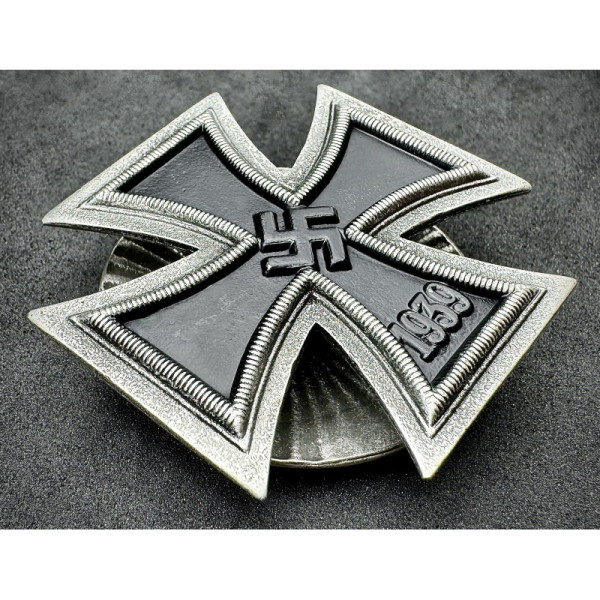 Eisernes Kreuz I. Klasse (EK1) - mit Schraube