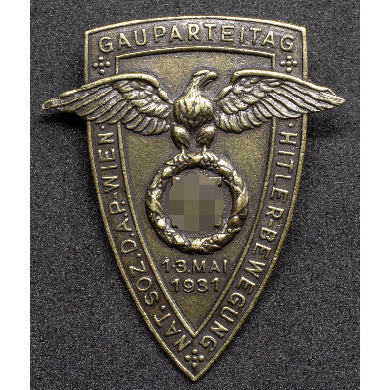 Day badge Gauparteitag Wien 1931 (in brass)