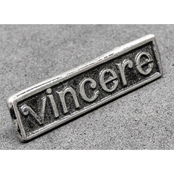 "Vincere" propaganda pin of the Fascist movement (Black Variant)