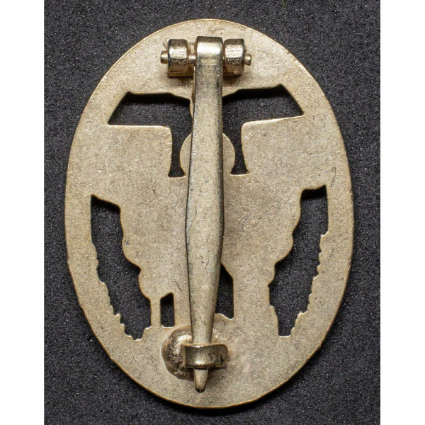 Wehrwirtschaftsführer Badge