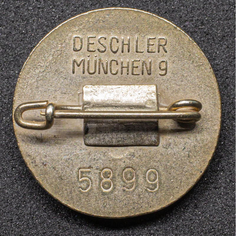 Badge Goldenes Parteiabzeichen - Small Version (Deschler & Sohn)
