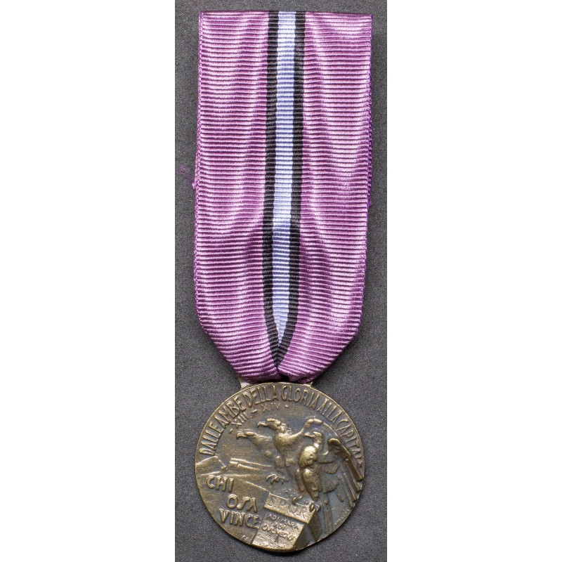 Colonial Medal of the 104th Legion IV Div. CC.NN.