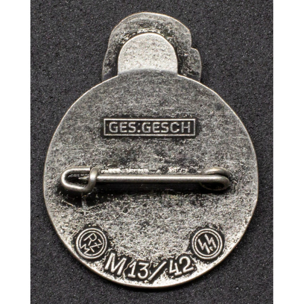 Waffen-SS Propaganda pin