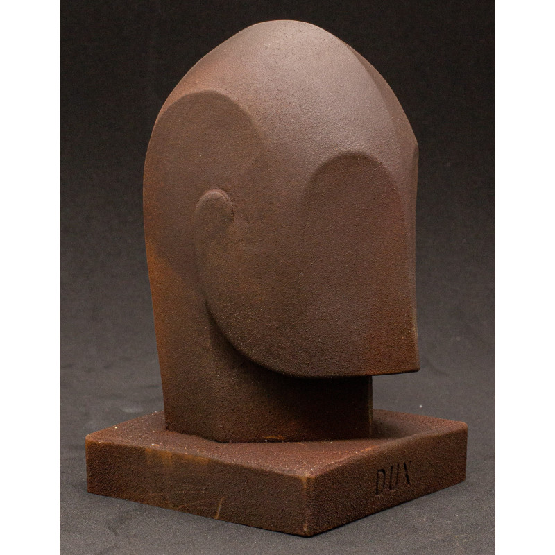 Skulptur von Benito Mussolini im futuristischen Stil