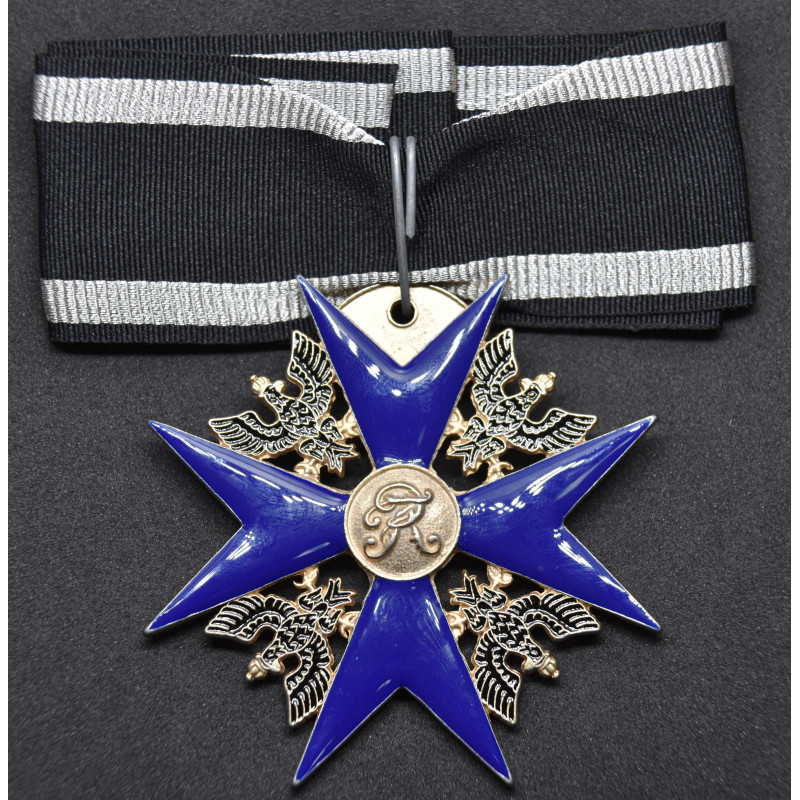 Der Hohe Orden vom Schwarzen Adler, Kreuz des Ordens