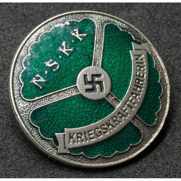 NSKK Kriegskraftfahrerin (female driver) Badge 1st Class