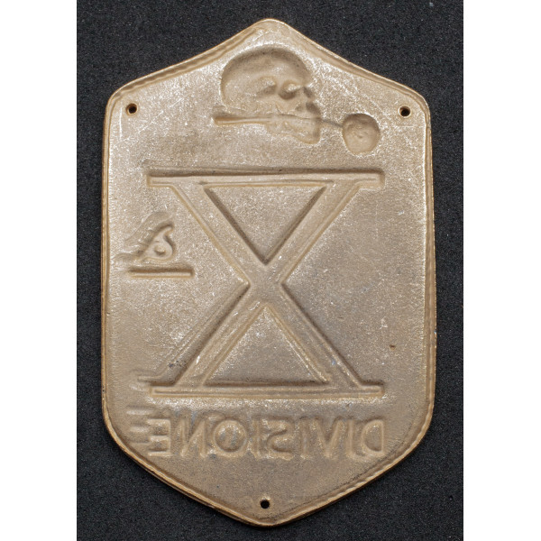 Armshield of the 10th MAS Division 2