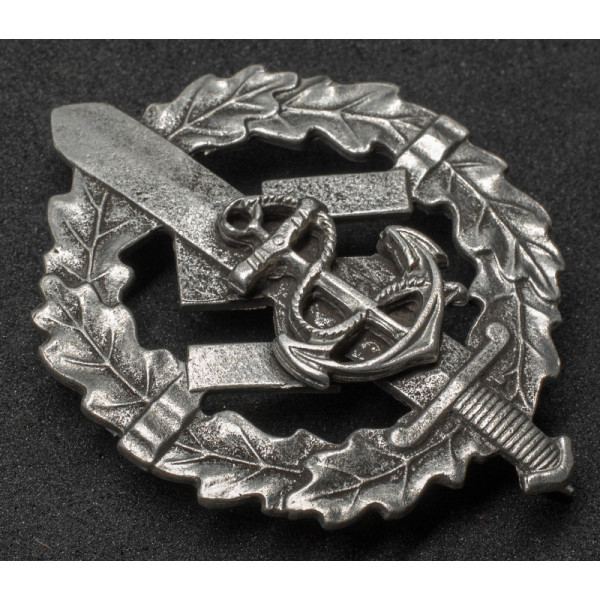 SA Naval Sports Badge in Silver
