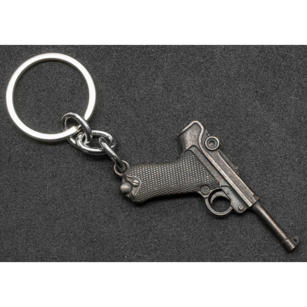 Luger P08 keychain (Black Grips)