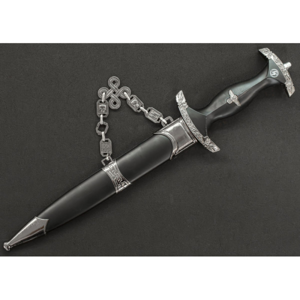 Dagger - Waffen SS with the Inscription “Alles für Deutschland”