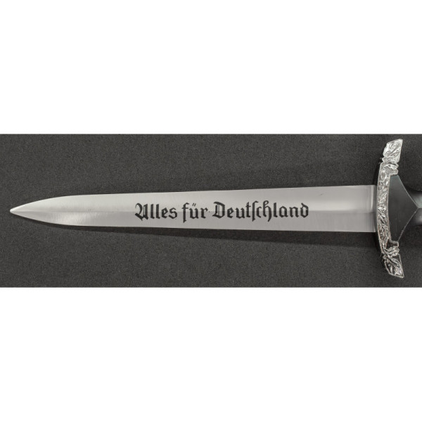 Dagger - Waffen SS with the Inscription “Alles für Deutschland”