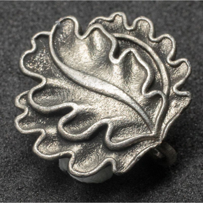 Ribbon Badge - Oak Leaves (Silver)