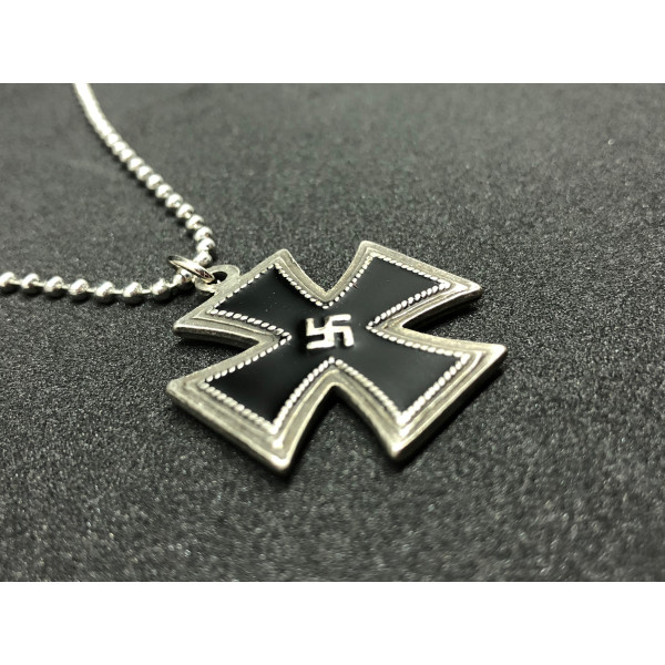 Necklace (Pendant + Necklace)