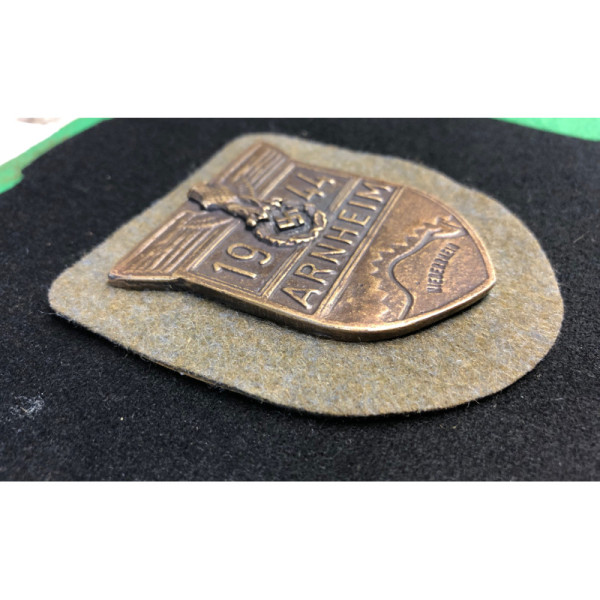 "Arnheim 1944" Arm Shield