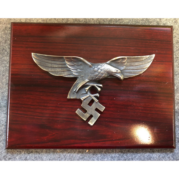 Crest - Aquila