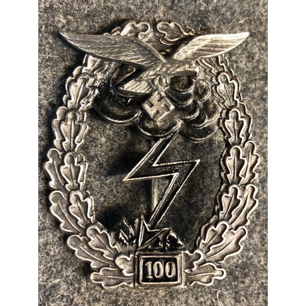 Distintivo Di Combattimento A Terra - 100 Attacchi