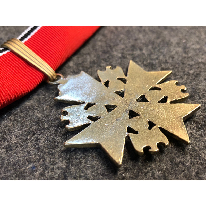 Gran Croce dell'Ordine Dell'Aquila - Senza Spade (Oro)