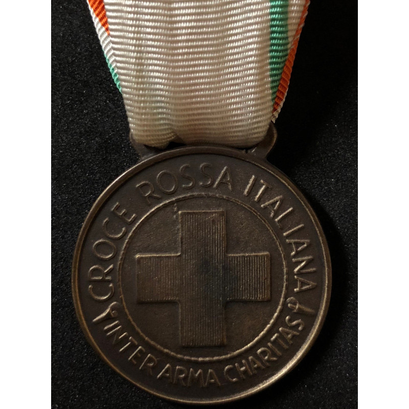 Medal to the praiseworthy of the italian Red Cross (Bronze)
