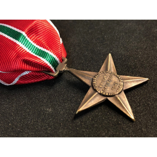 Croce Divisione Italiana Partigiana "Garibaldi"