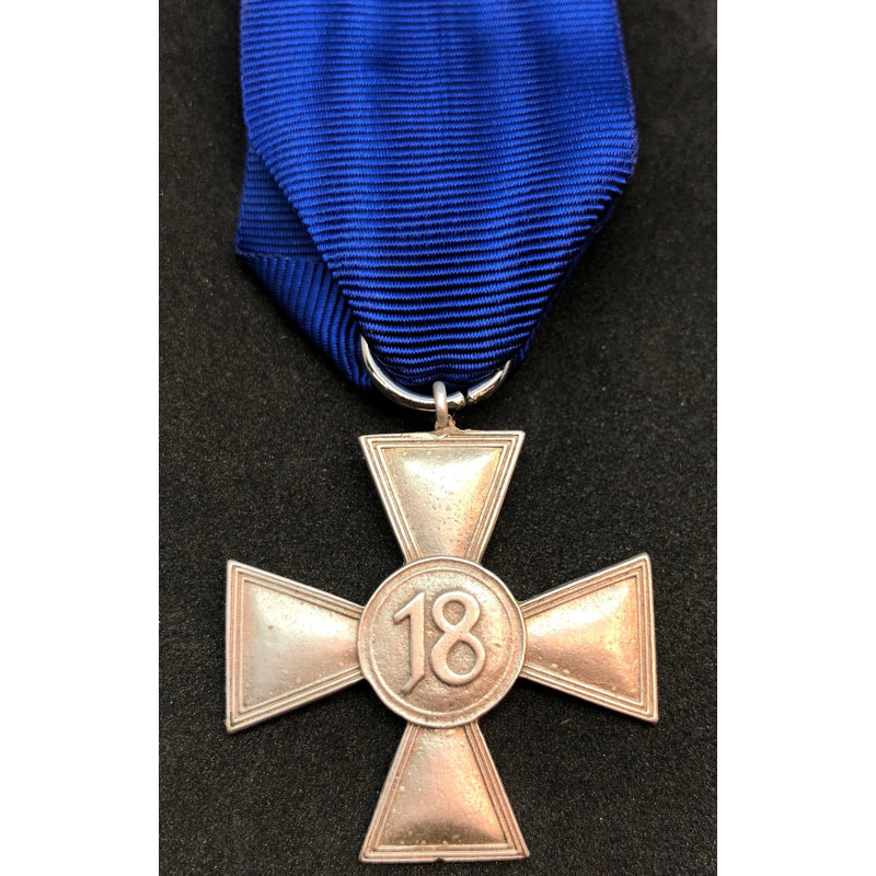 Medaglia di Lungo Servizio nelle Wehrmacht - 18 Anni (Argento)