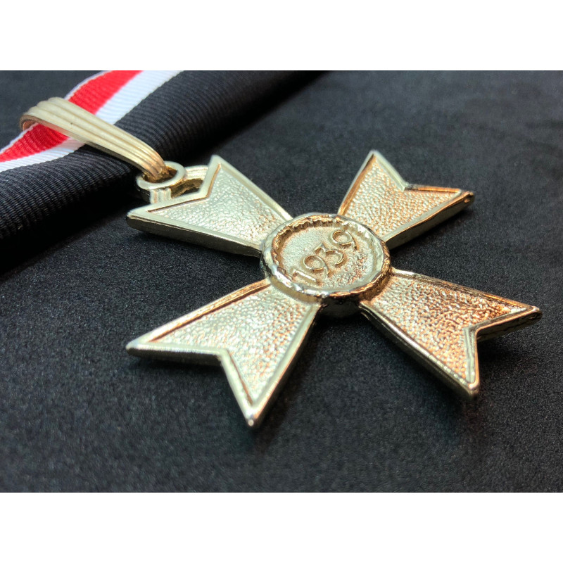 Croce di Cavaliere della Croce al Merito di Guerra - Senza Spade (Oro)