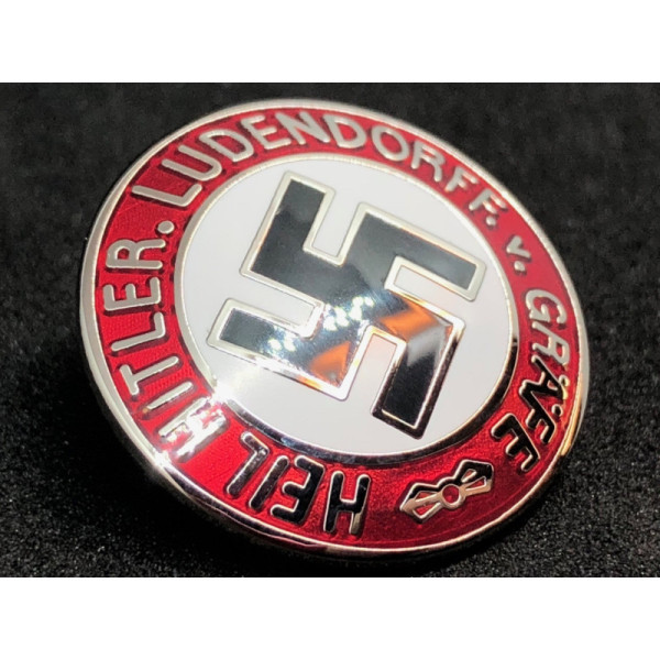 Badge Heil Hitler