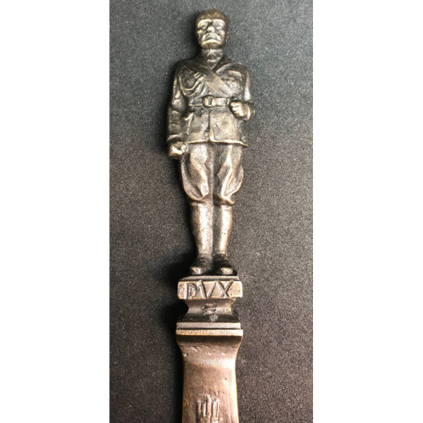 Tagliacarte del Duce
