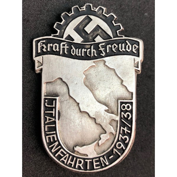 Badge "Italien Fahrten 1937/38"