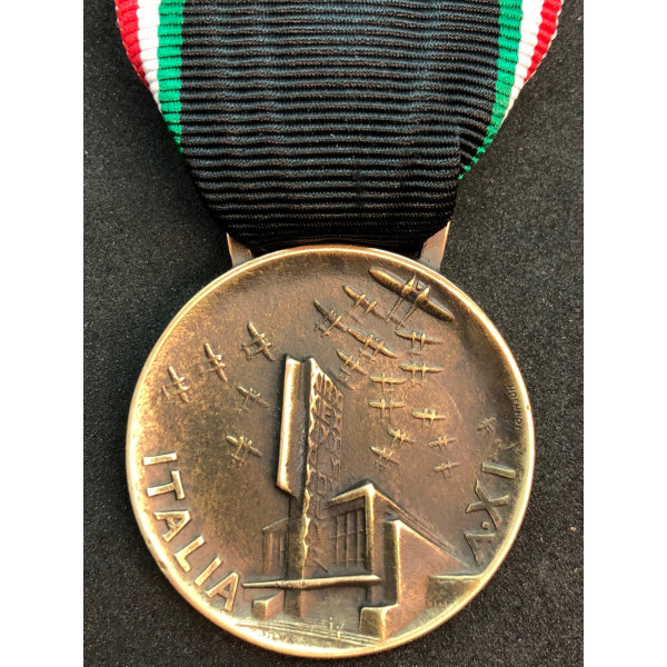Commemorative Medal of the Decennial Air Cruise 2