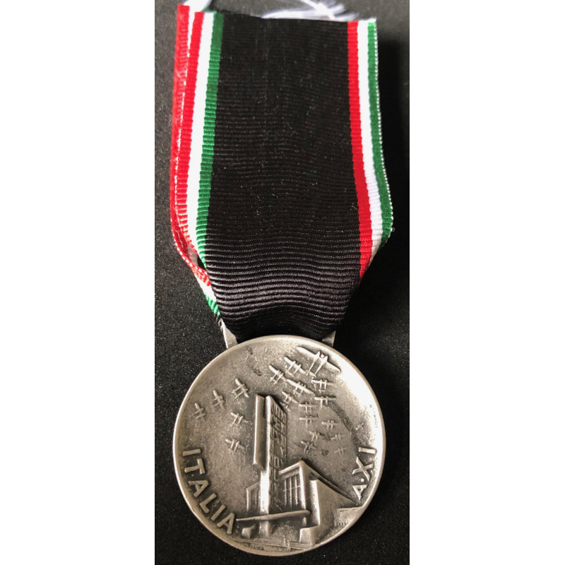 Commemorative Medal of the Decennial Air Cruise (Silver)