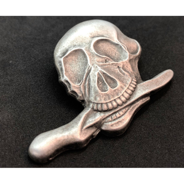 Cap Badge - Skull and Sword