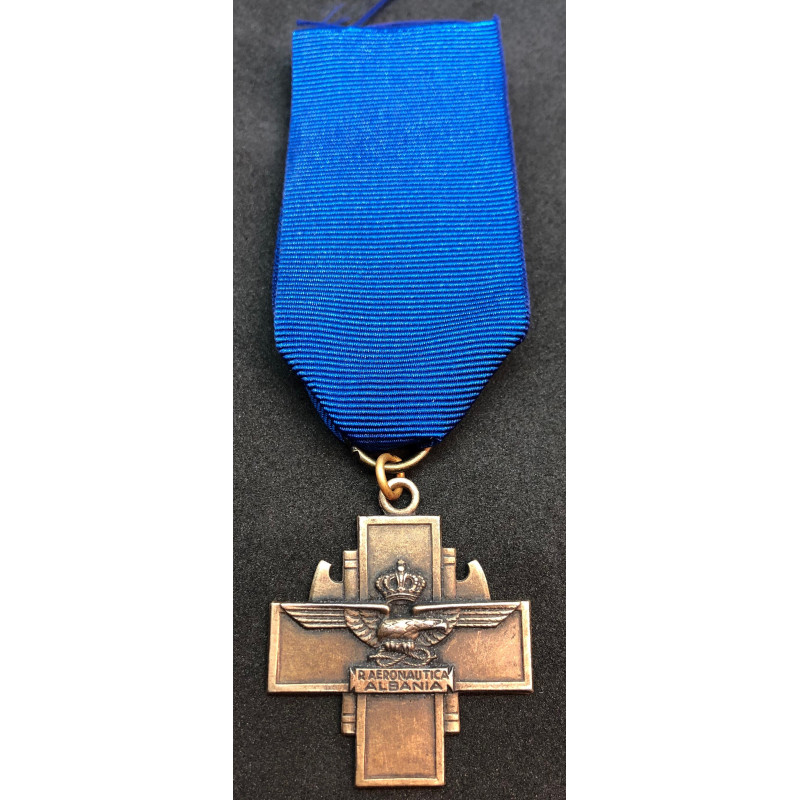 Kreuz der königlichen Luftwaffe in Albanien