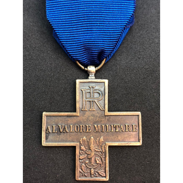 Cross for the military valor of the Republic