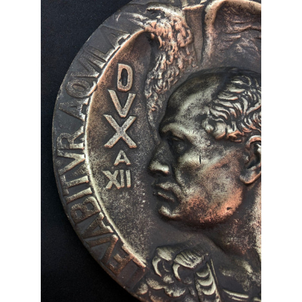 Bronzemedaillon des zwölften Jahres der Revolution