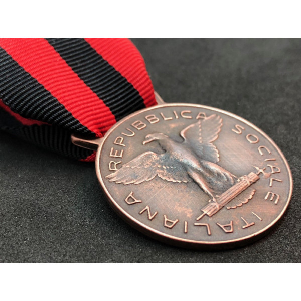 R.S.I. National Union Fighter Medal