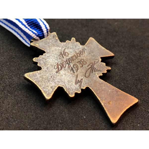 Ehrenkreuz der Deutschen Mutter Bronze