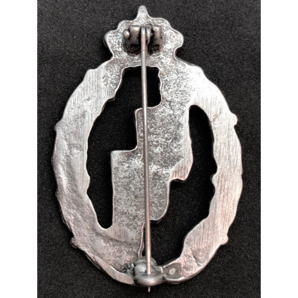 Badge for War Actions, Bombers - of RR.AA. (Gold)