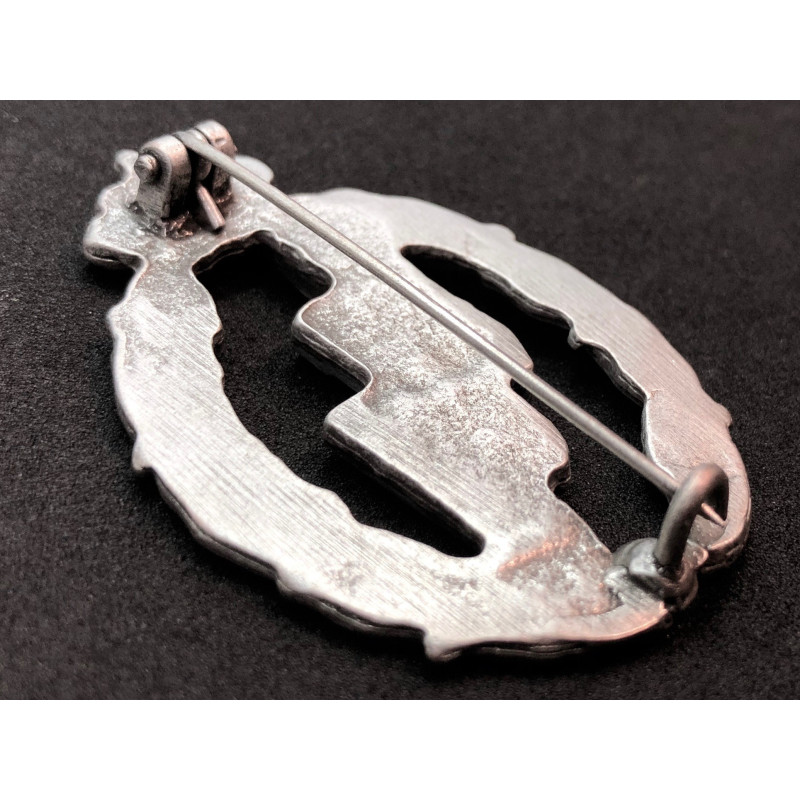 Badge for War Actions, Bombers - of RR.AA. (Silver)
