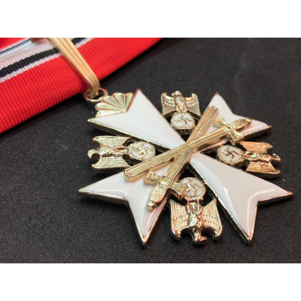 Großkreuz vom Deutschen Adler - mit Schwertern (Gold)